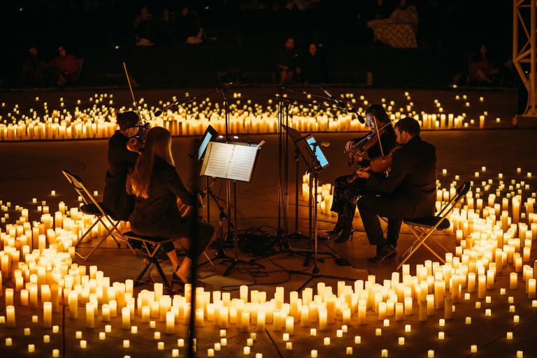 “Candlelight: 100 años de Warner Bros.” celebra el centenario de Warner Bros. Studios en 100 ciudades de todo el mundo