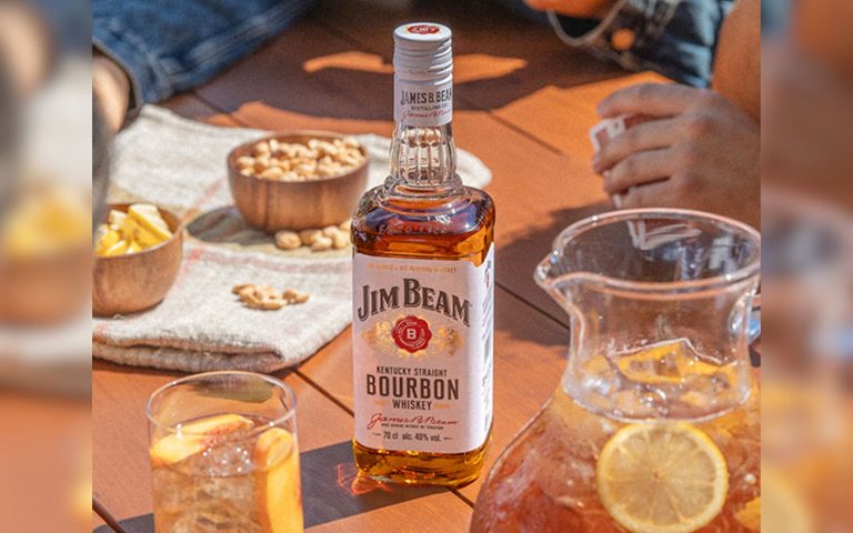 ¡Música y bourbon para compartir! Jim Beam trae para ti la playlist del verano