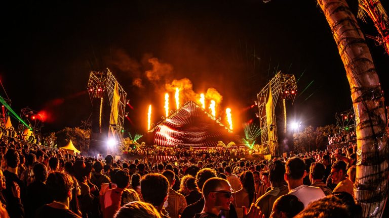 By Lostnights Events & Mandala Group; la mejor forma de despedir e iniciar el año con estilo