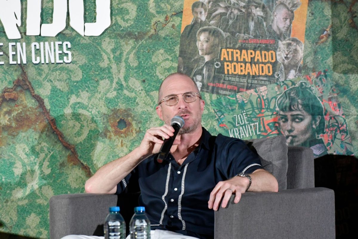 El director Darren Aronofsky presentó su más reciente película, “Atrapado Robando” en la Ciudad de México