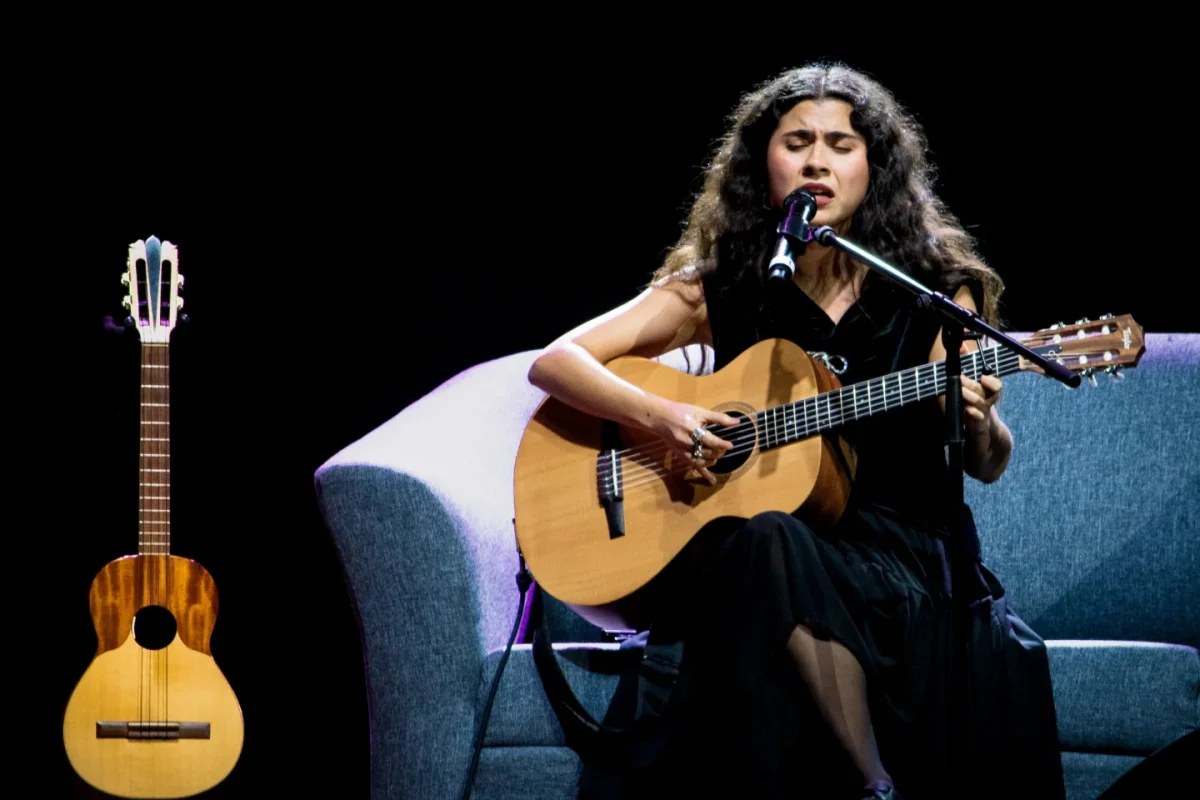EL MOMENTO SILVANA ESTRADA Y EL ESCENARIO JUSTO: TEATRO METROPÓLITAN