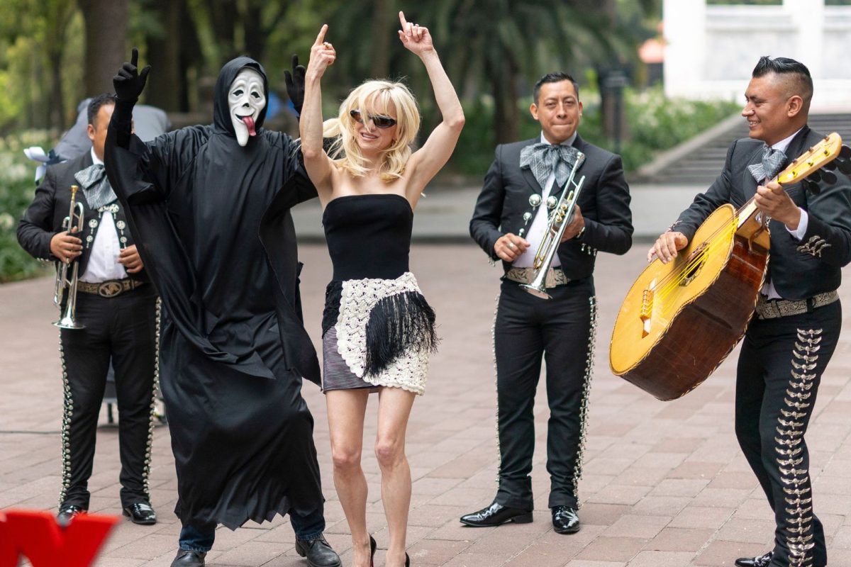 ASÍ FUE LA VISITA DEL ELENCO DE ‘SCARY MOVIE’ EN LA CIUDAD DE MÉXICO